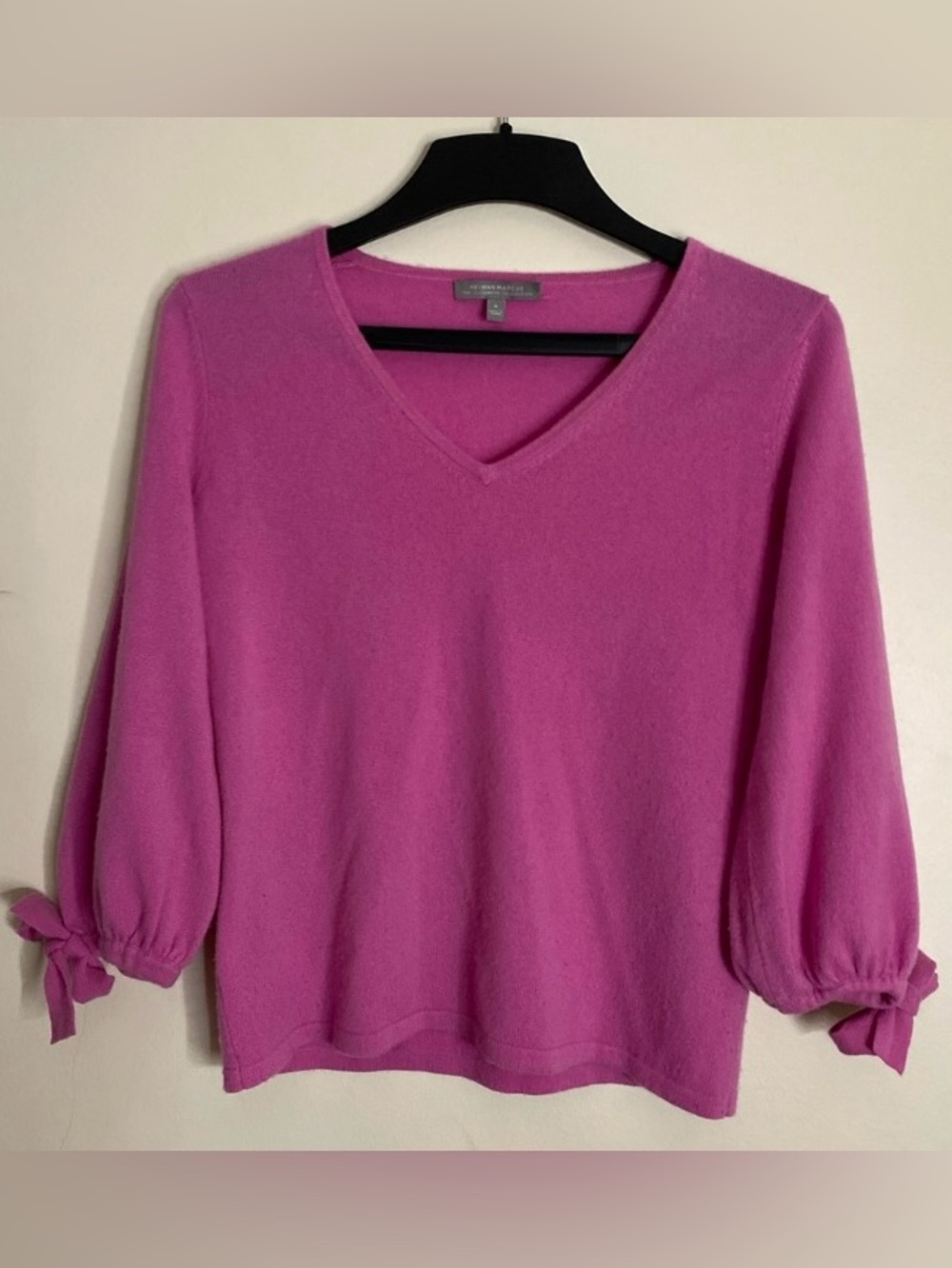 Neiman Marcus Cashmere Pink V-Neck Bubble Sleeve Sweater
